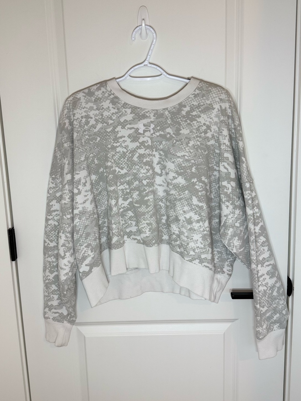 Under Armour Gray Camo Crewneck Sweatshirt